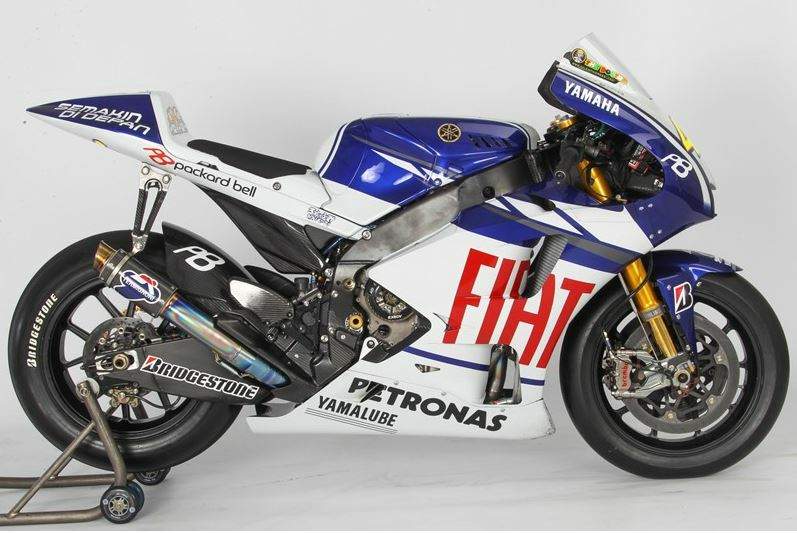 yamaha yzr m1 2010